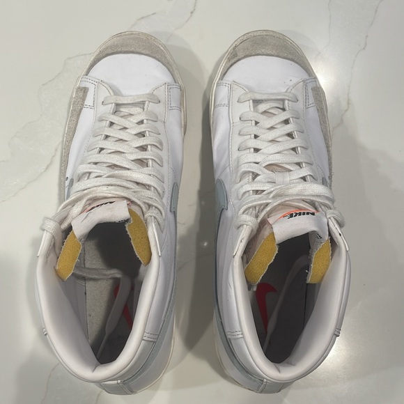 Nike Blazer Mid 77 - Picture 3 of 6